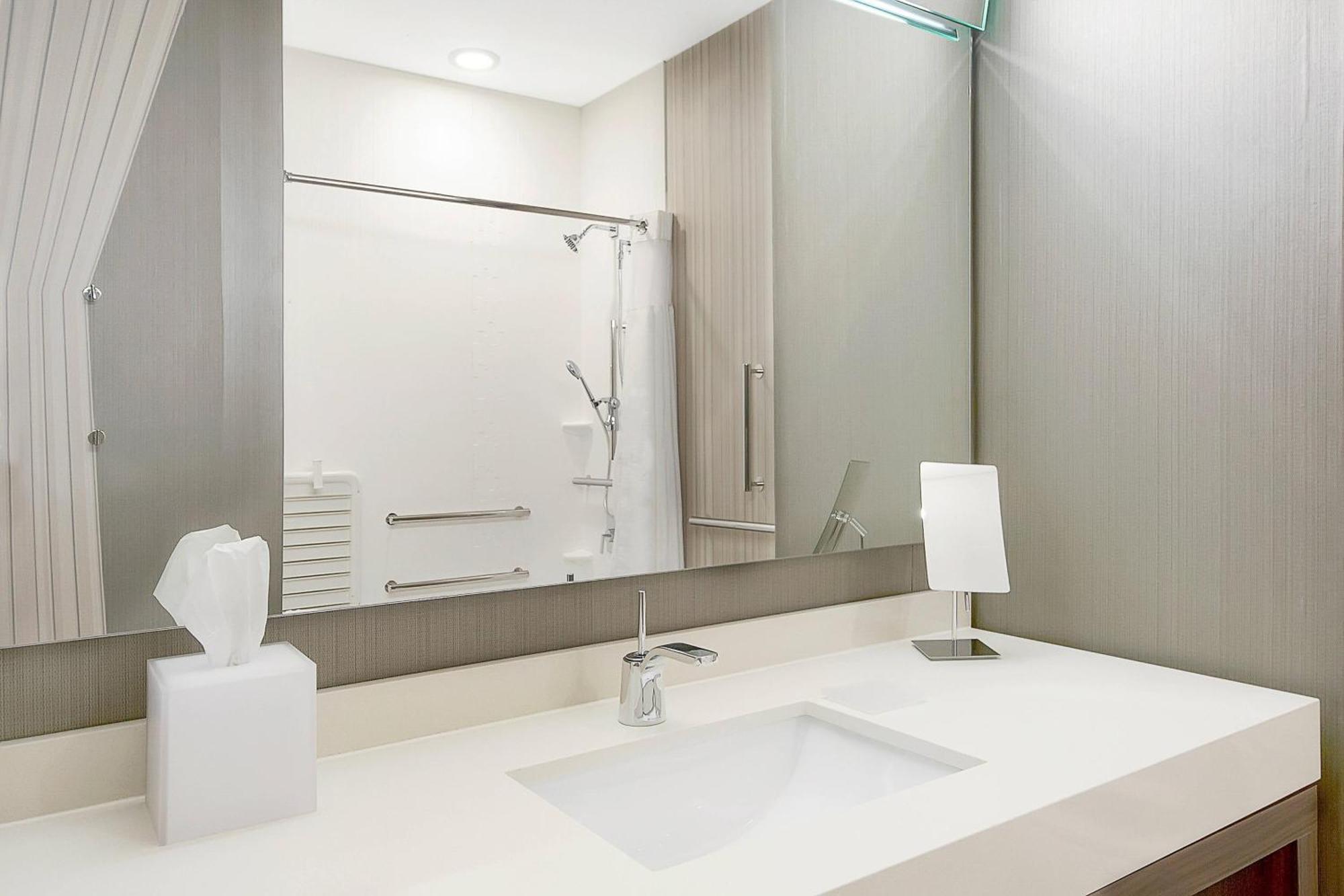 Hotel Courtyard By Marriott North 3*