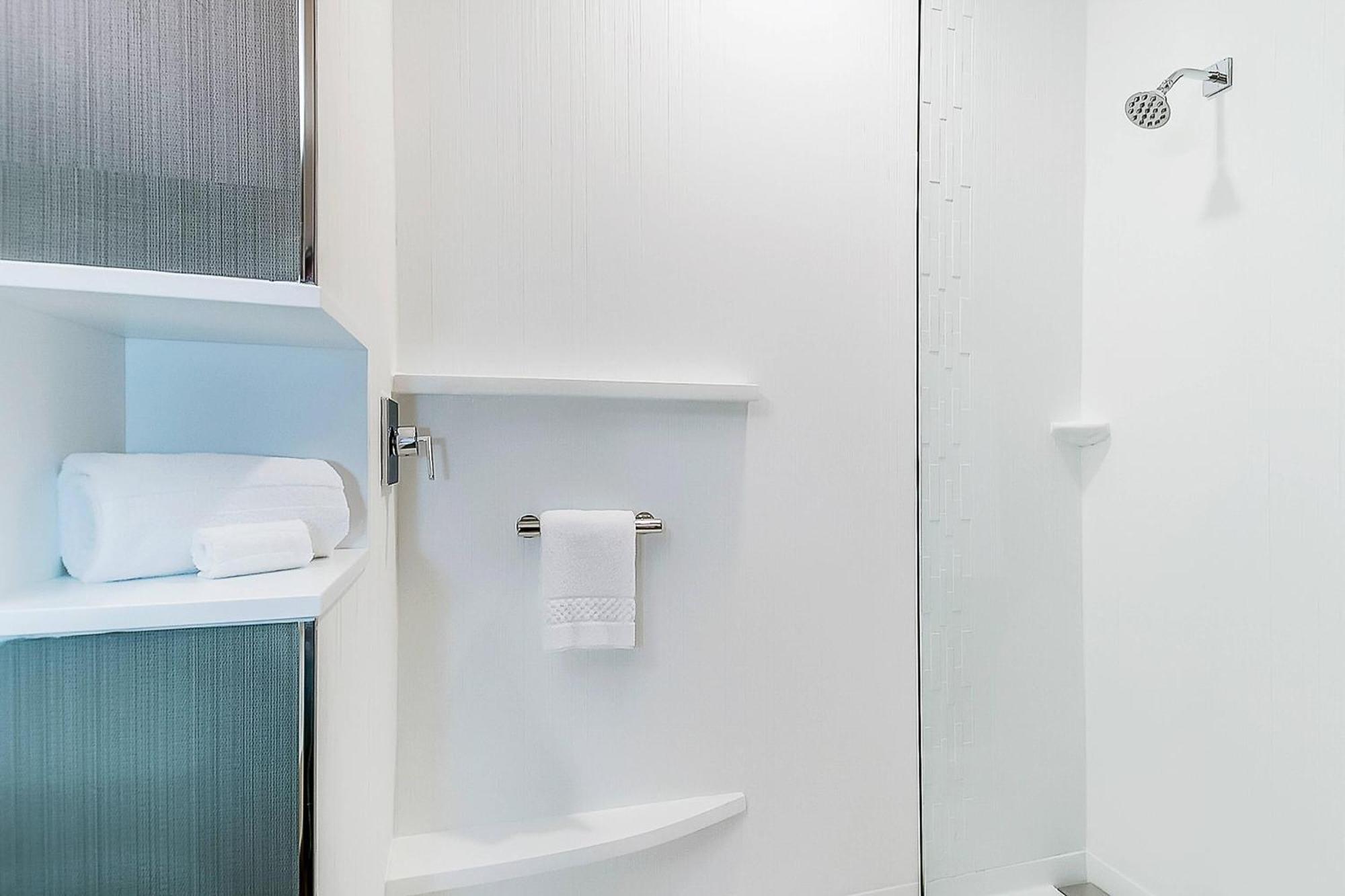 Courtyard By Marriott North Hotel 3*